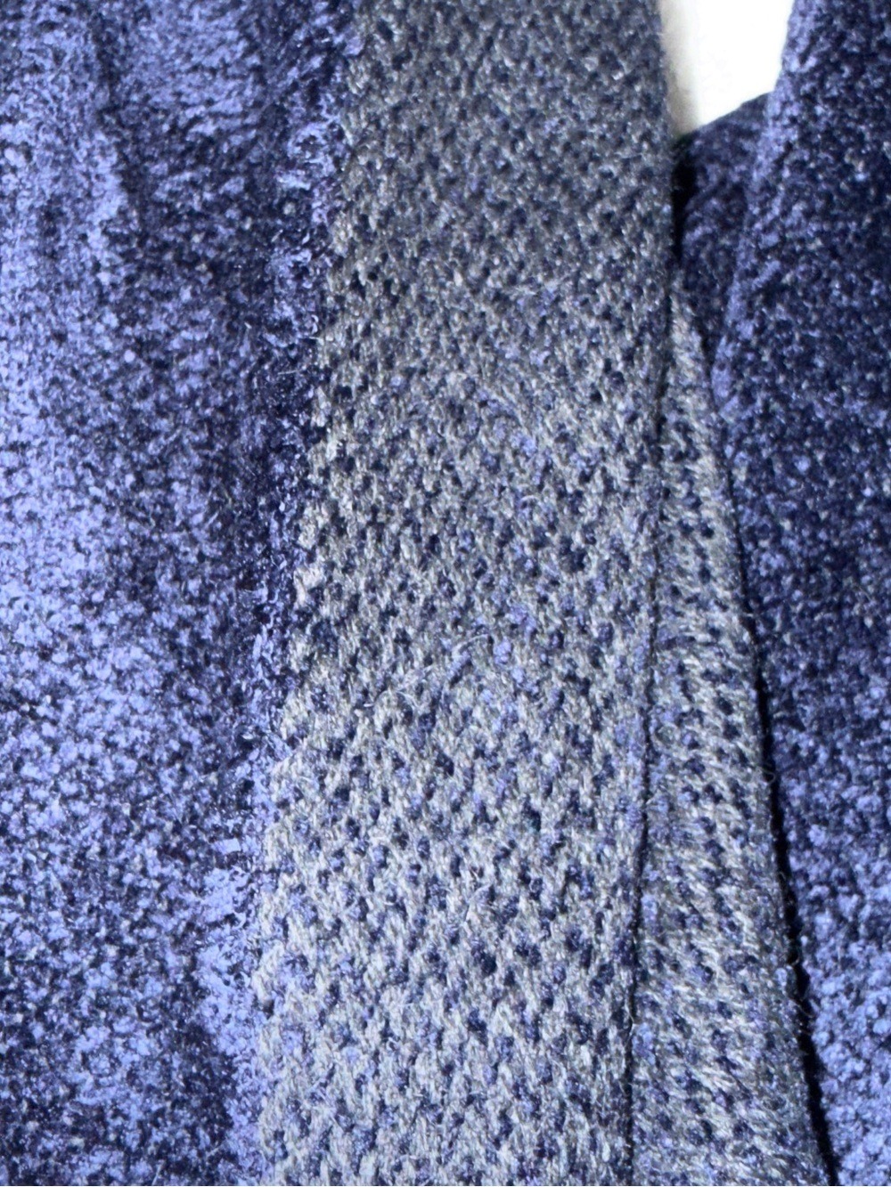 Classic dark blue Fringe Wrap Scarf for Women Italy ๐ฎ๐น made - Picture 4 of 9